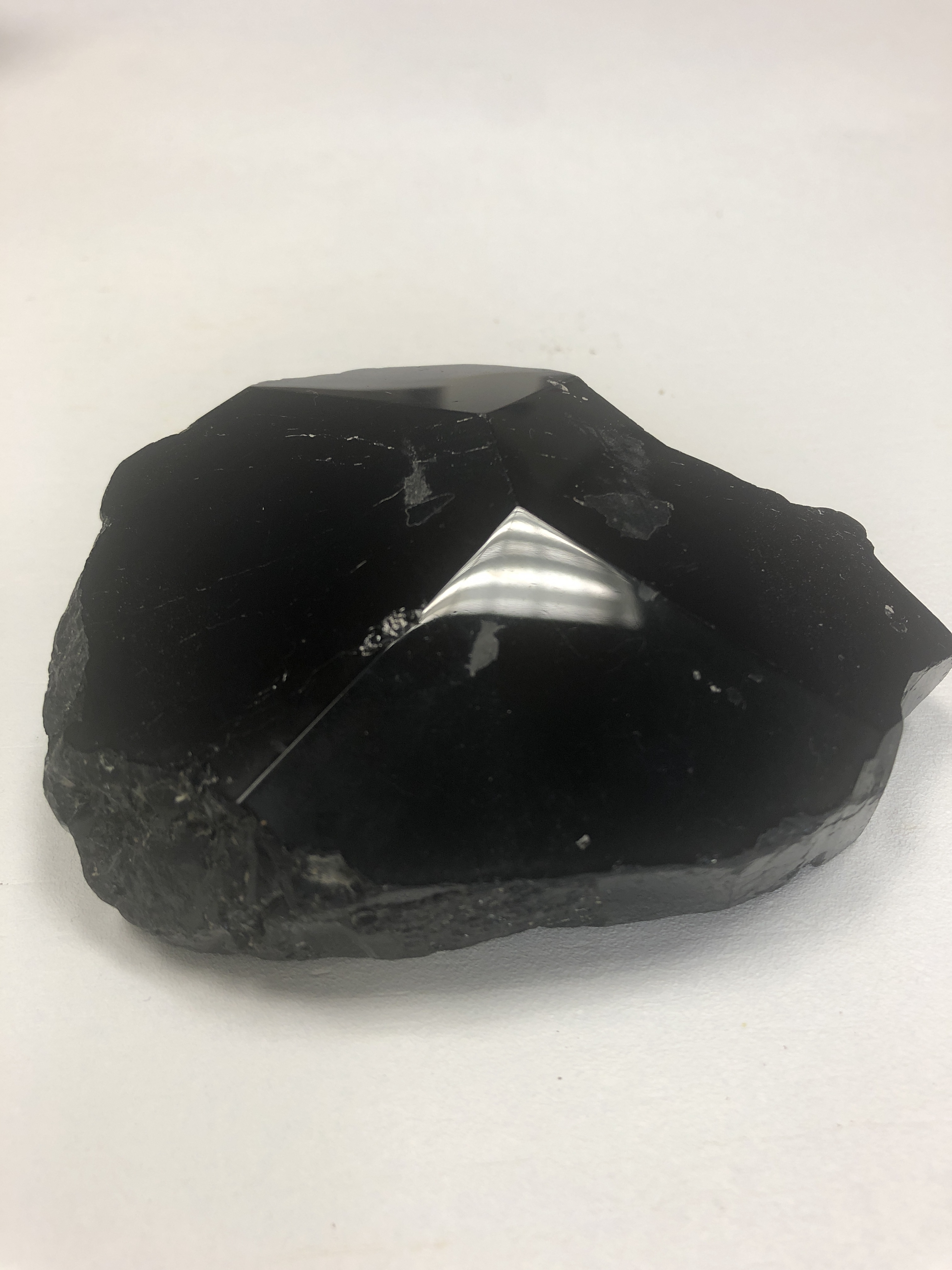 Tourmaline Noire 675GR