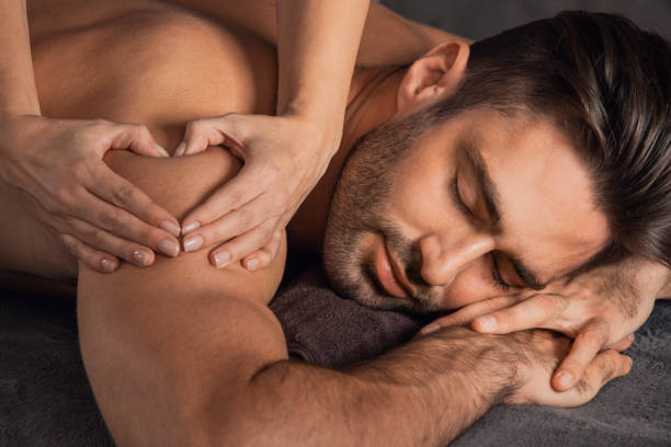 Massage Rééquilibrant des 7 Chakras (1h30) Massage Rééquilibrant des 7 Chakras (1h30)