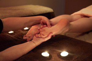 Massage Bain de Pieds Relaxant Aux Plantes et Reflexologie Plantaire ( 40 min )